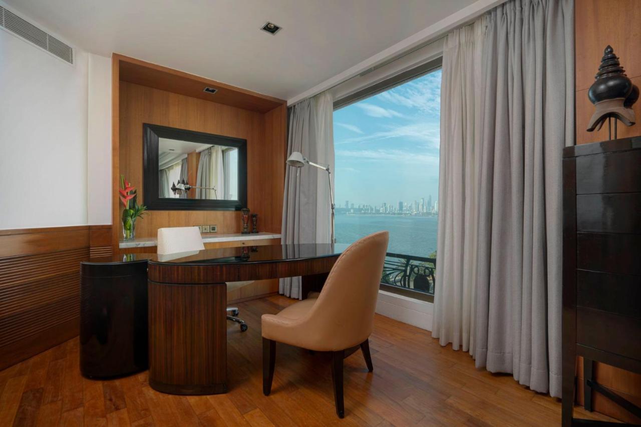 Intercontinental Marine Drive Mumbai By Ihg Hotel Exterior photo